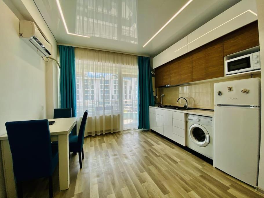 Summerluxe Mamaia Exterior photo